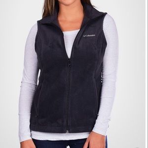 Black Columbia vest